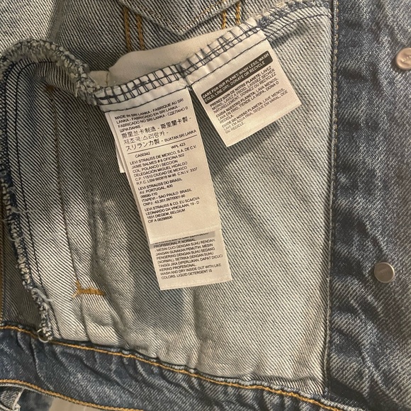 Levi’s trucker jacket - Picture 6 of 10
